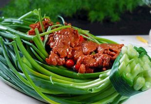 葱香牛肉卷