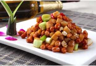 美味果仁蔬菜小炒