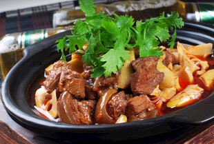 美味红烧牛肉菜肴