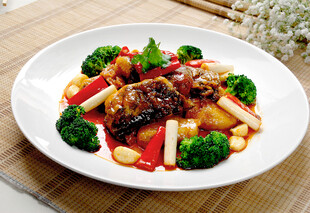 美味蔬菜炒排骨