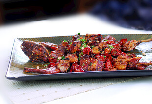 香辣诱人的美味特色干锅