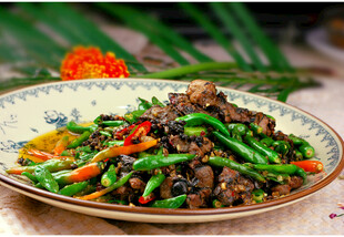 青椒炒肉丁