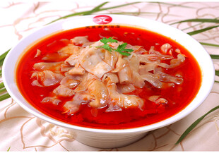 香辣美味的红油脆肚汤