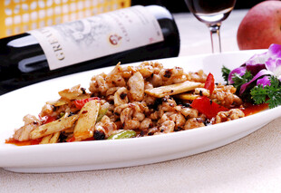 美味香辣炒兔肉