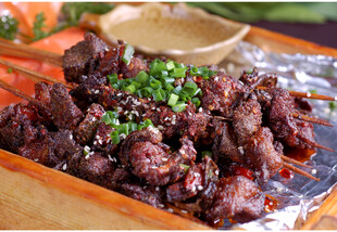 美味烤牛肉粒