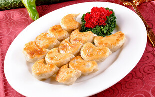 美味煎饺摆盘精致