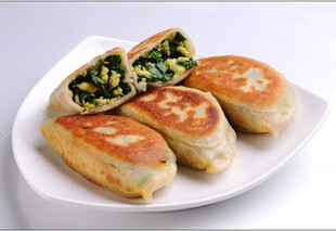 美味蔬菜馅饼装盘展示