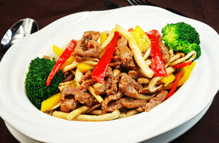 彩椒西兰花炒牛肉