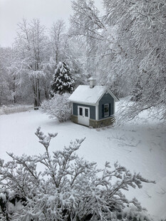 雪覆小屋