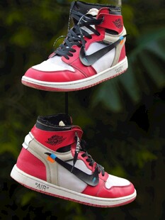 时尚红白色系高帮运动鞋