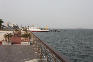 湛江海滨码头景色