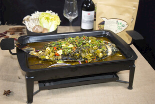 美味海鲜饭诱人餐桌佳肴