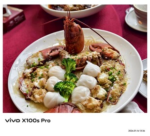 丰盛海鲜拼盘美食盛宴