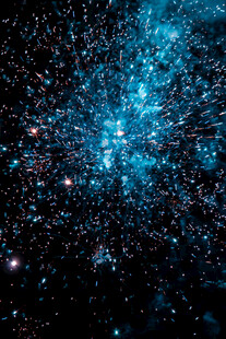 璀璨星空下的宇宙奇观