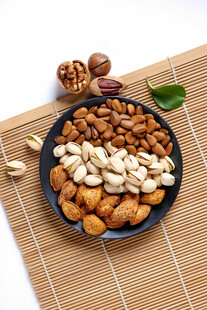 美味坚果拼盘