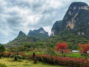 山间美景多彩景致入画来