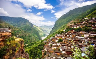 山间村落美景