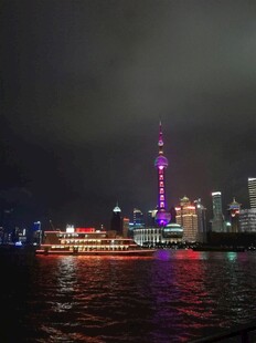 上海外滩夜景璀璨如画