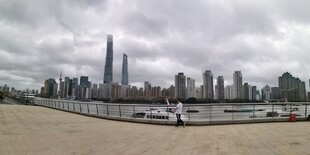 城市江边全景风光