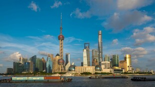 上海外滩璀璨天际线