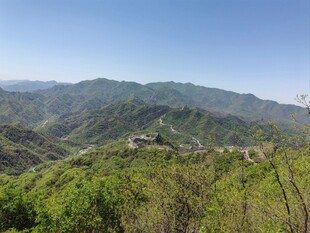 青山叠翠的自然风光