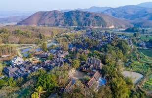 山村美景俯瞰图