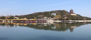 山水相依的美丽景致