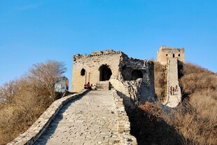 古老长城遗迹尽显历史沧桑