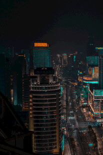 都市夜景璀璨高楼景观