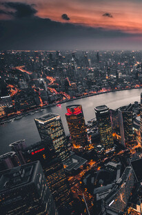 城市夜景俯瞰图