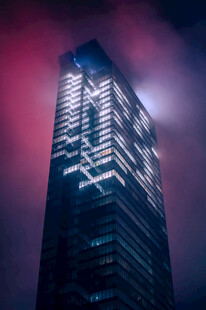 夜幕下的璀璨摩天大楼