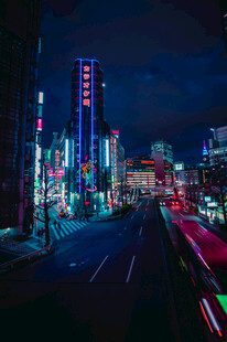 都市霓虹夜景繁华街道