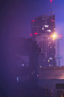 夜幕下的城市建筑景观