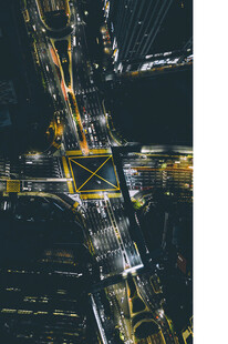 城市夜景俯瞰图