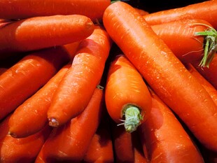 新鲜胡萝卜