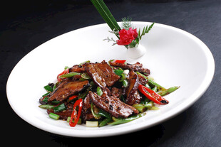 杭椒炒扣肉 元