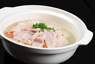 萝卜煮滑肉