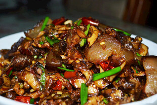 腊肉炒梅干菜