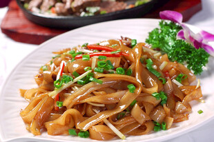 小炒 港式炒牛河