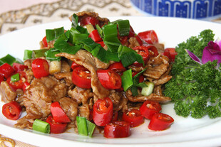 小炒黄牛肉