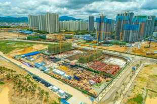 城市在建工地俯瞰景象