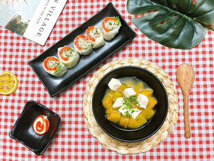 美味日式料理摆盘展示