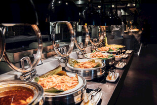 豪华自助餐美食陈列