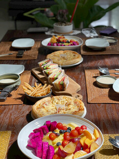 丰盛多彩的美味佳肴