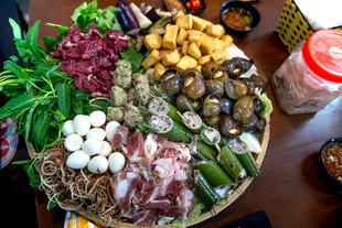 丰盛火锅食材拼盘