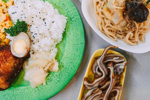 多样美味餐食组合