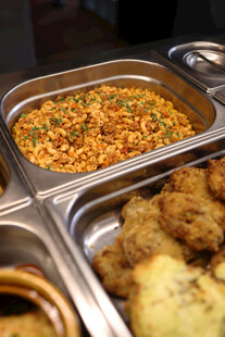 多样美味小吃陈列展示