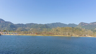 宁静山水湖景风光