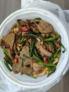 美味青椒炒猪肝外卖餐