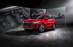 红色动感SUV汽车展示